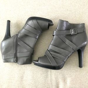 Fioni Open Toed Heel Size 11